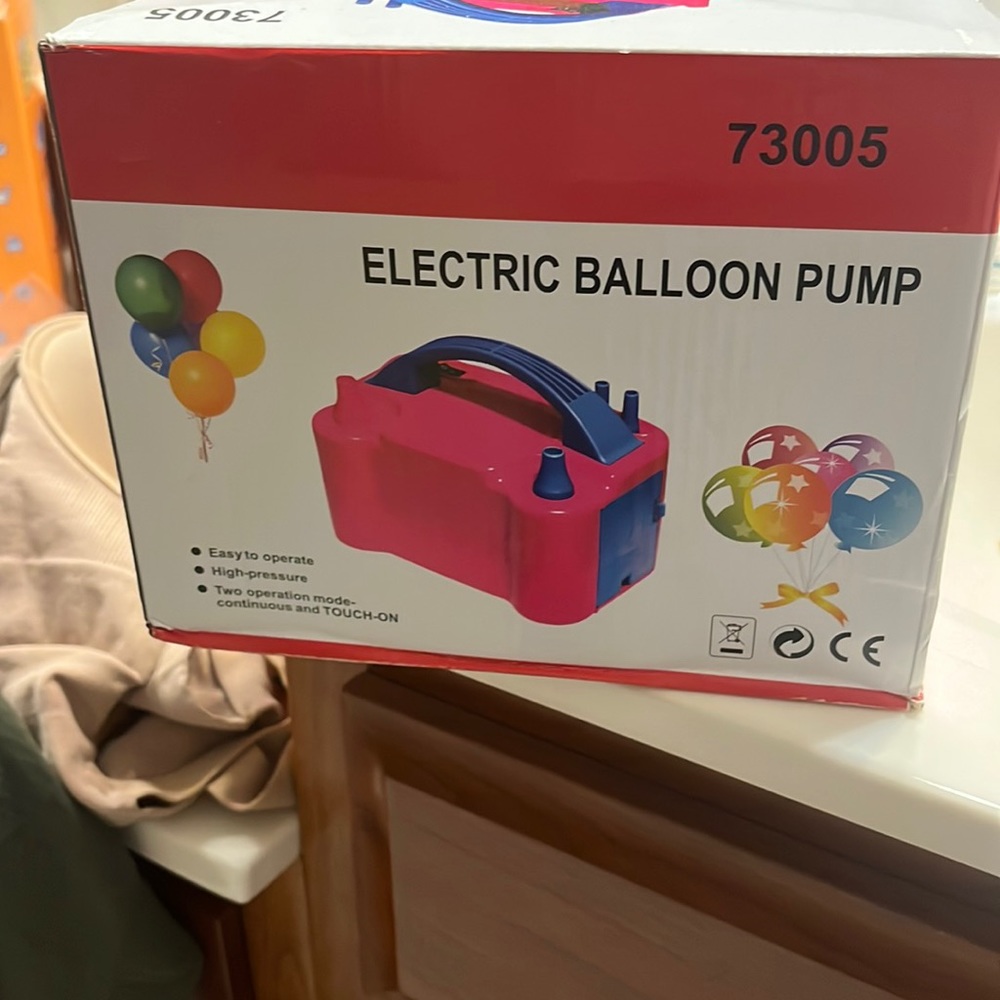 Balloon blow up machine